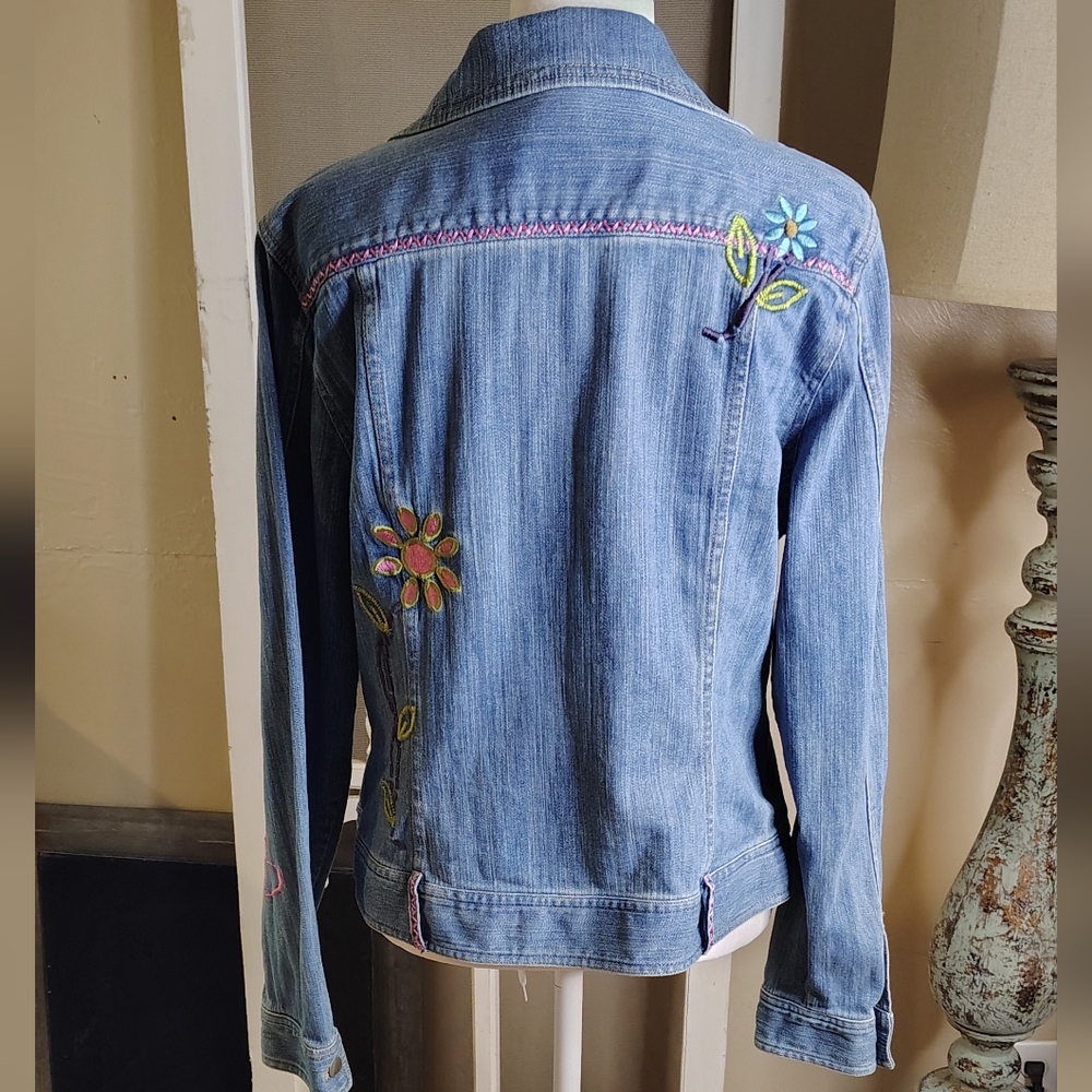 Christopher and Banks Y2K Flower Embroidered Denim Jacket Size M Cottage Preppy - Picture 6 of 9